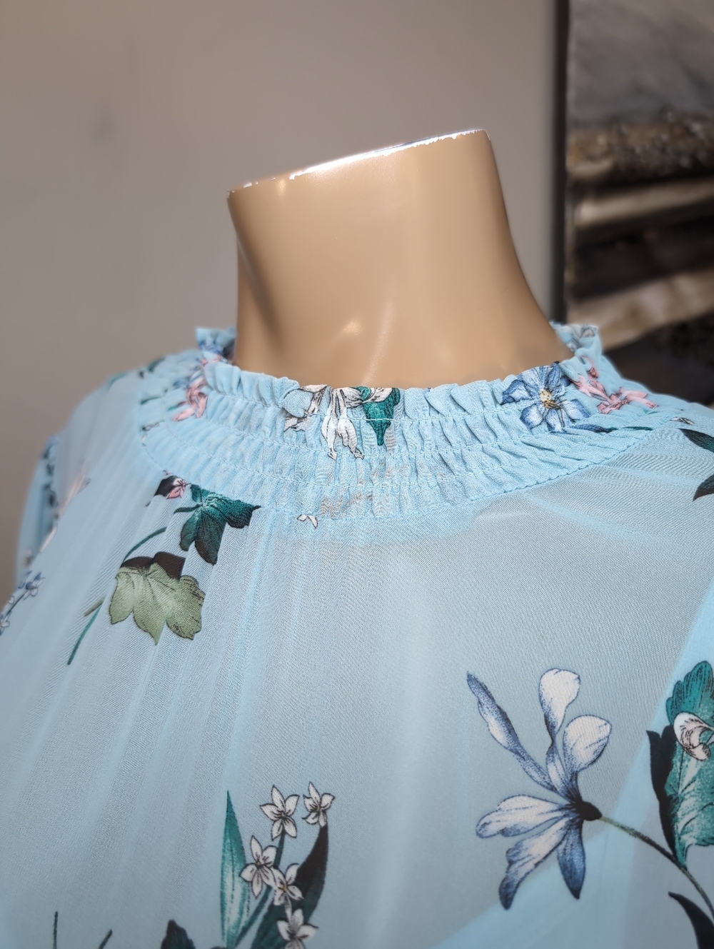 Torrid Blue Floral Chiffon Spring Dress Smocked Neck Flutter Sleeve Size 3 / 3X - Picture 6 of 16